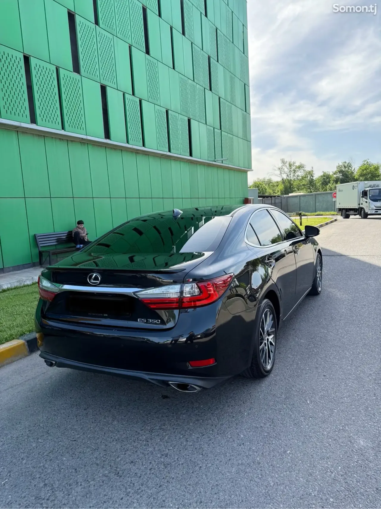 Lexus ES series 2018 · 3.5 AT