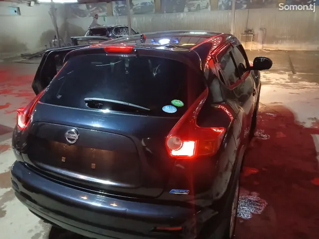 Nissan Juke 2014 · 1.6 AT