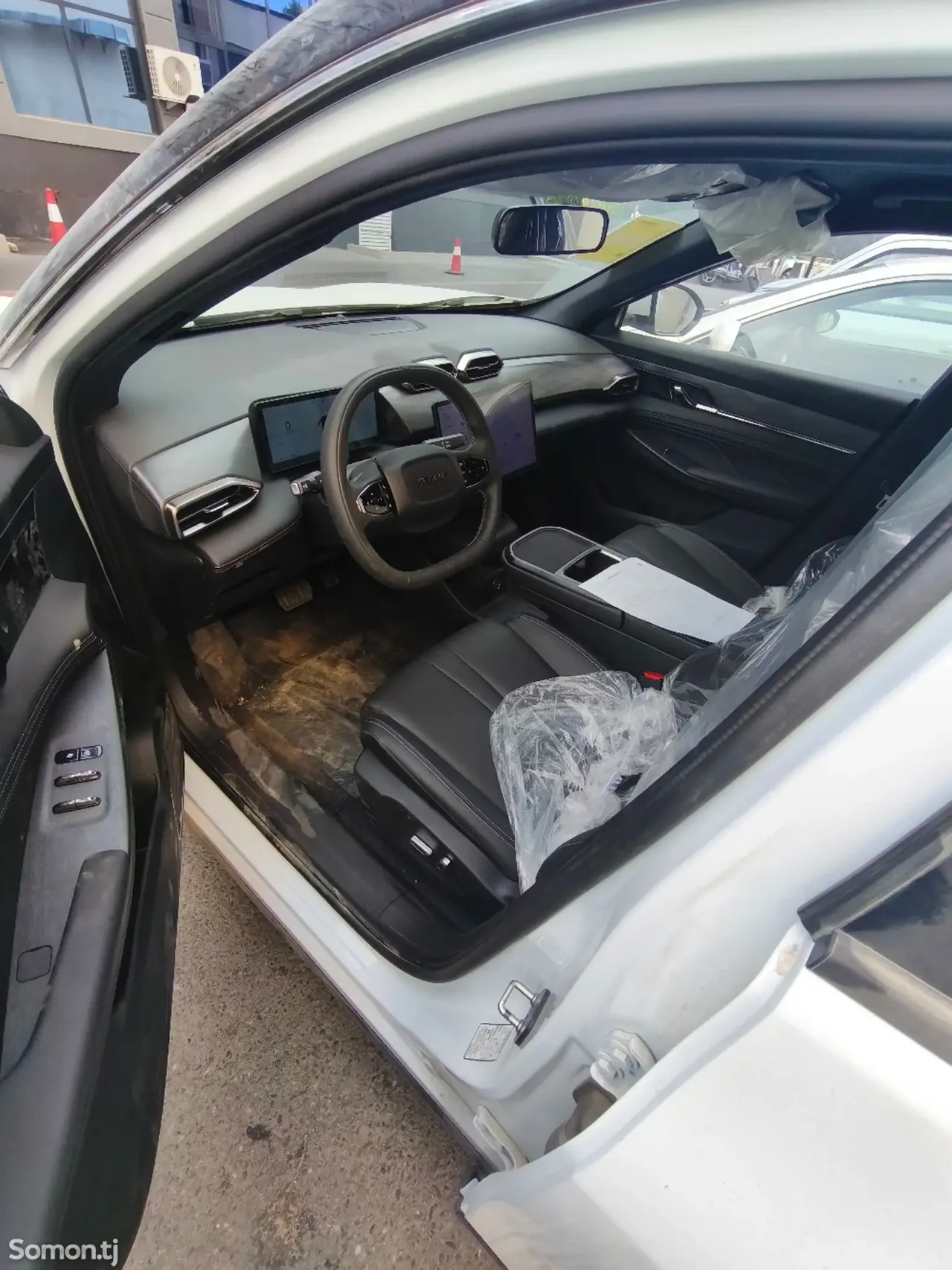 Dongfeng L7 2025 · AT