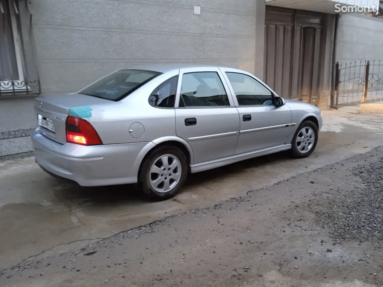 Opel Vectra B 2001 · 1.8 AT