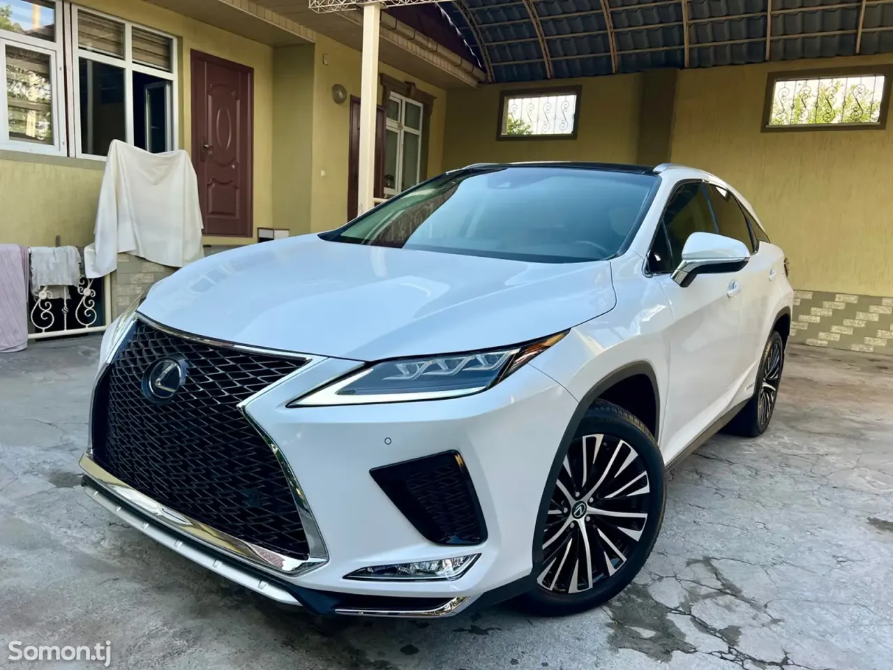 Lexus RX series 2019 · 4.5 AT