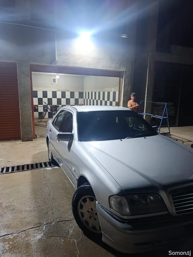 Mercedes-Benz C class 1998 · 2.0 MT