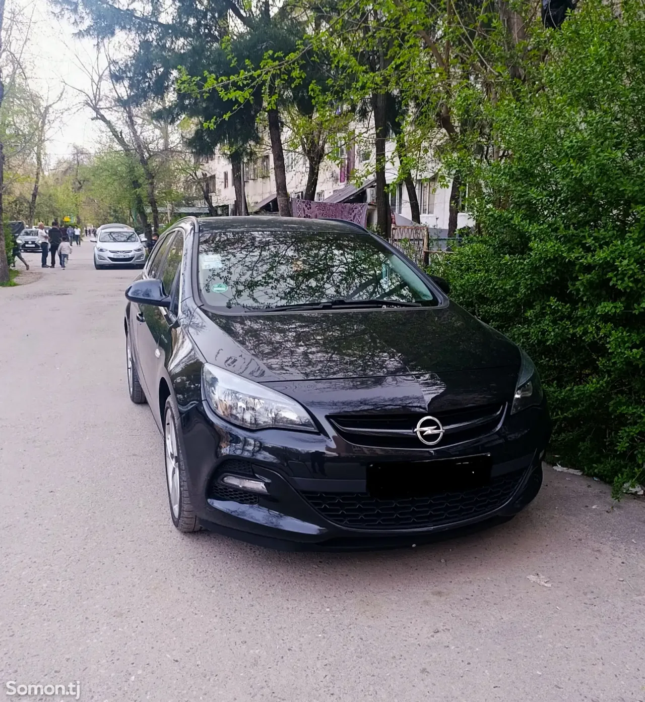 Opel Astra J 2014 · 1.6 MT