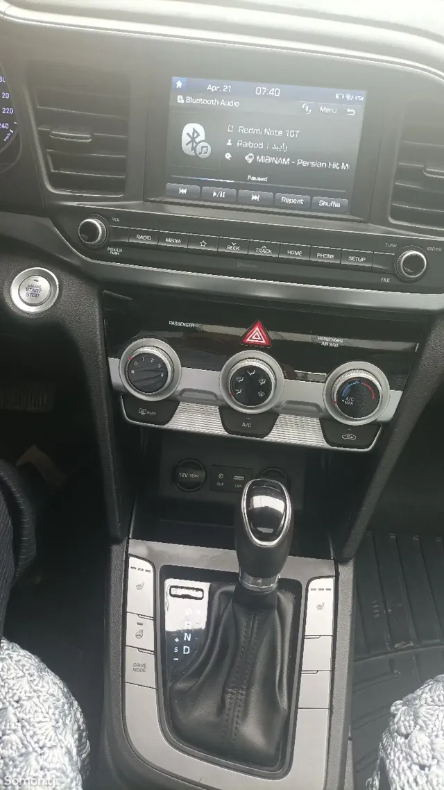 Hyundai Elantra 2019 · 2.0 AT