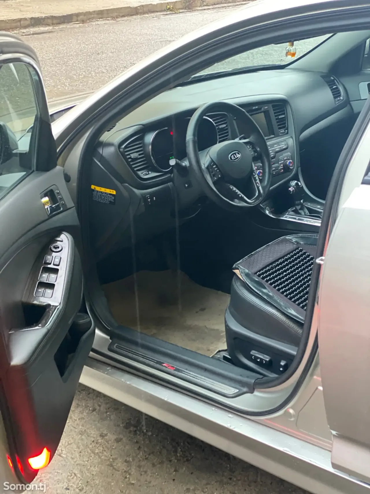 Kia K5 2011 · 2.0 AT