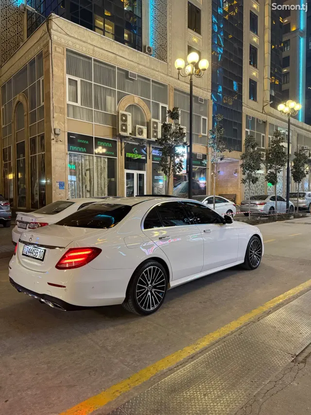 Mercedes-Benz E class 2017 · 2.0 AT