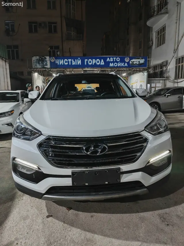 Hyundai Santa Fe 2017 · 2.4 AT