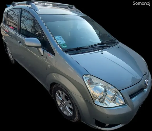 Toyota Corolla Verso 2009 · 2.2 MT