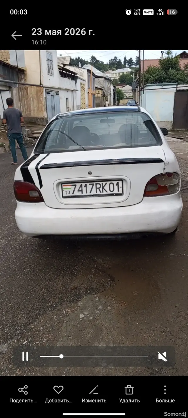 Daewoo Lanos 1995 · MT
