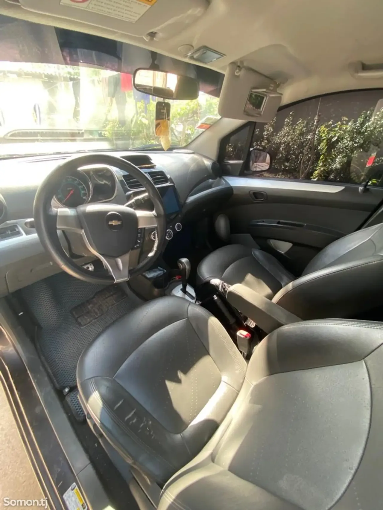 Chevrolet Spark 2014 · 1.1 AT