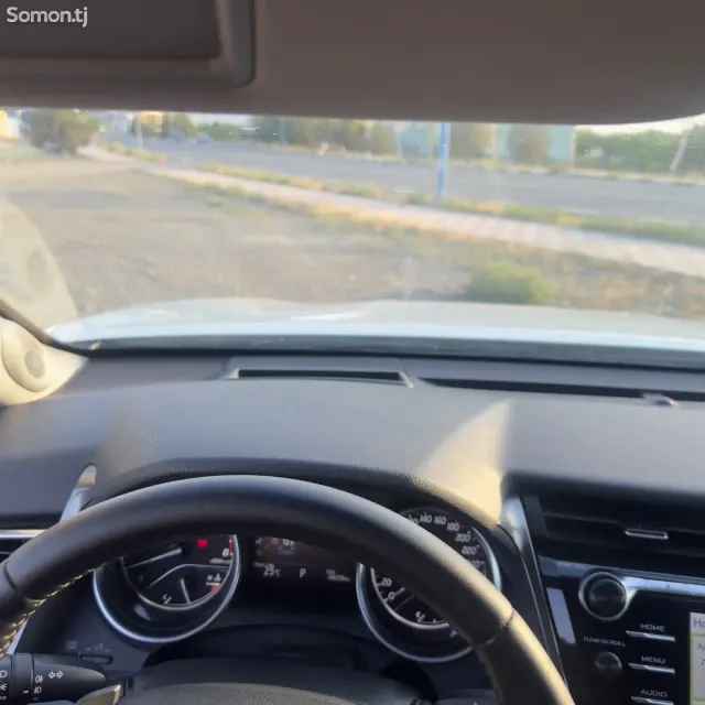 Toyota Camry 2019 · 3.5 AT