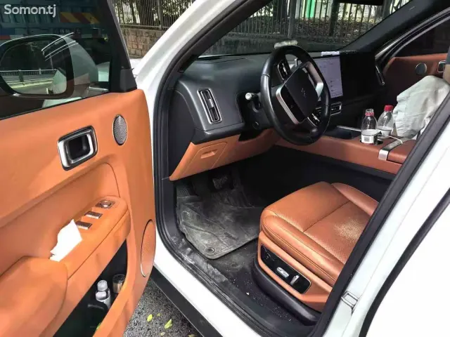 Li Auto (Lixiang) L7 2023 · 1.5 AT