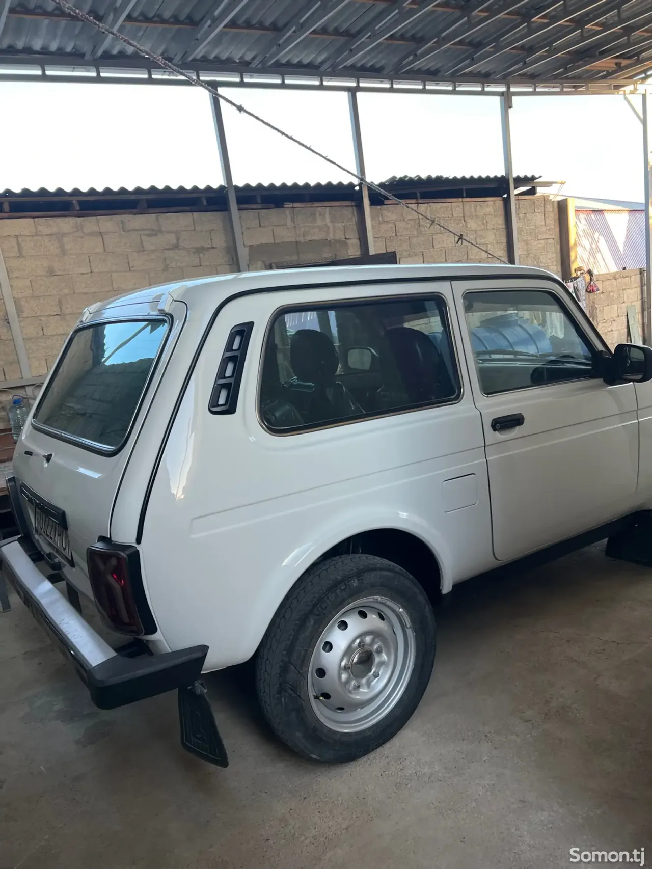 Lada (ВАЗ) Нива 2015 · 1.7 MT