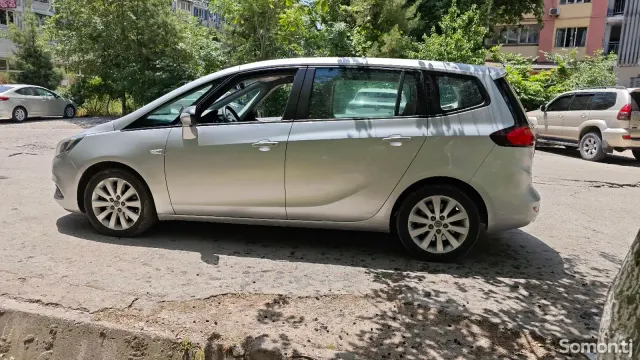 Opel Zafira 2018 · 1.6 AT