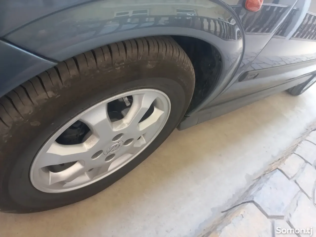 Opel Astra G 1999 · 1.6 MT