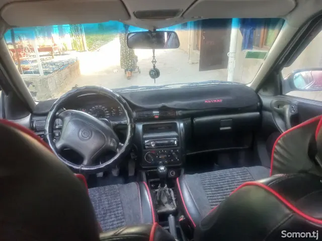 Opel Astra F 1998 · 1.6 MT