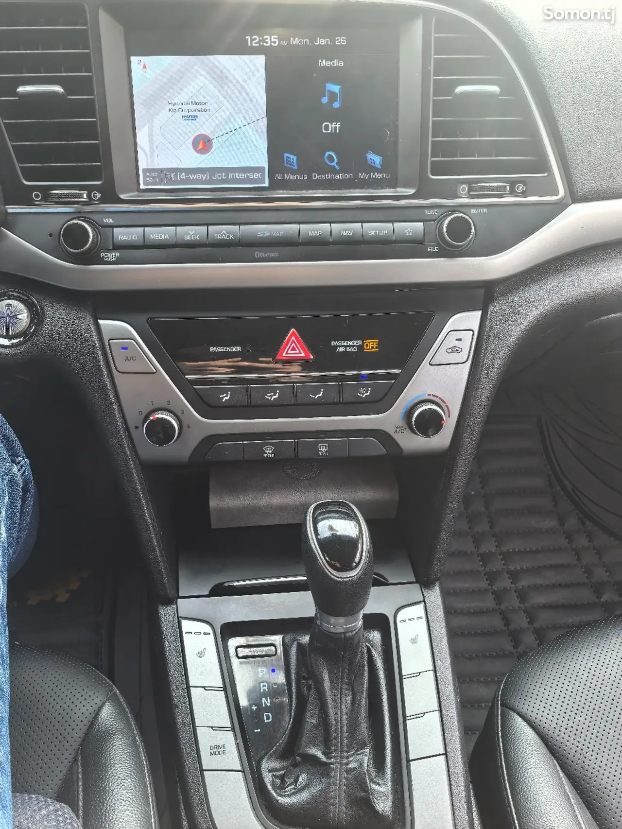 Hyundai Avante 2017 · 1.6 AT