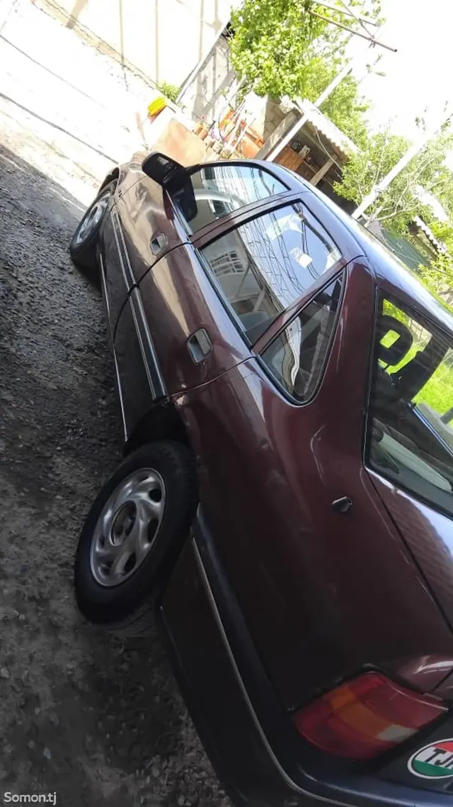 Opel Vectra A 1992 · 1.6 MT