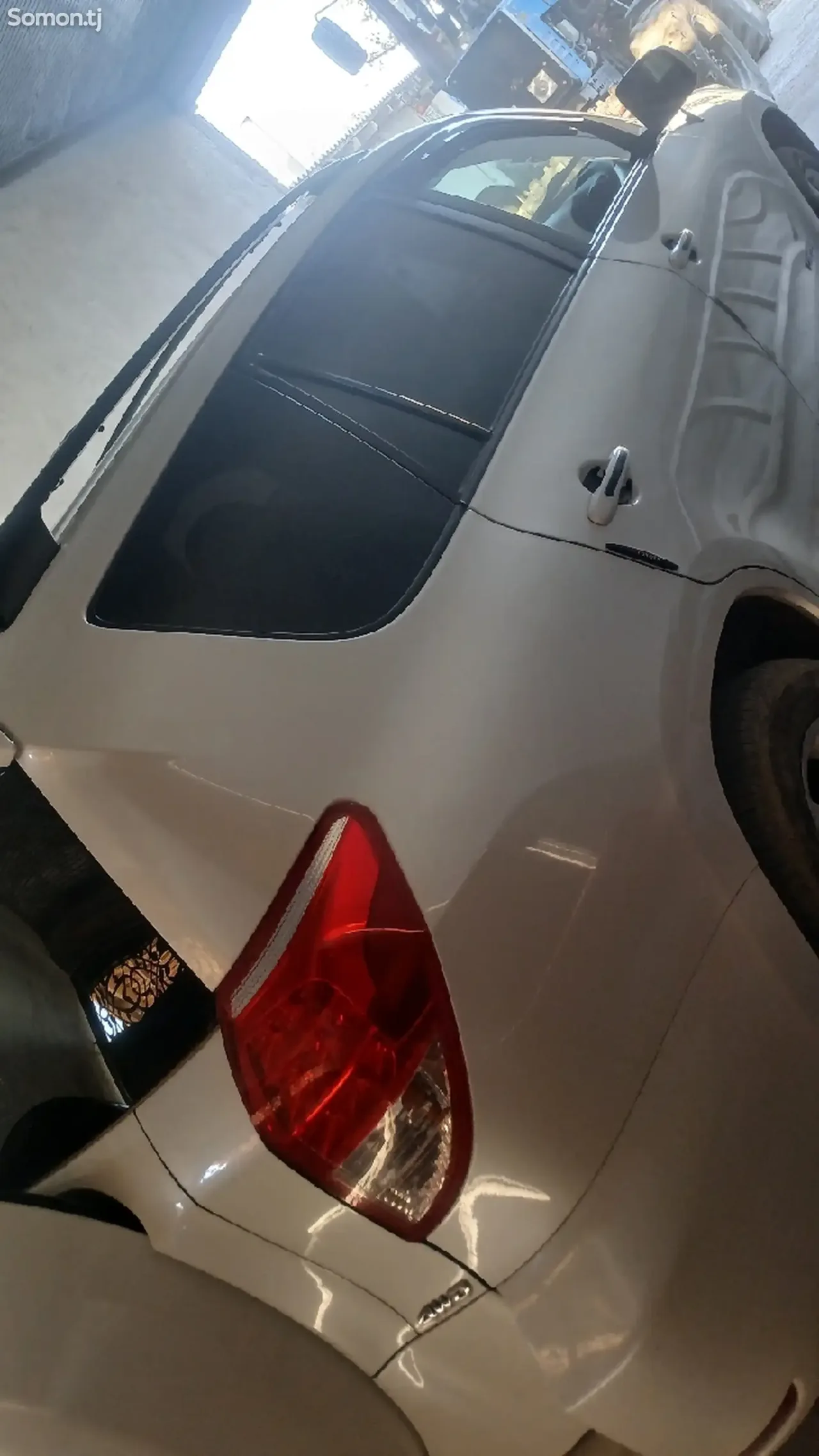 Toyota RAV 4 2008 · 2.2 AT