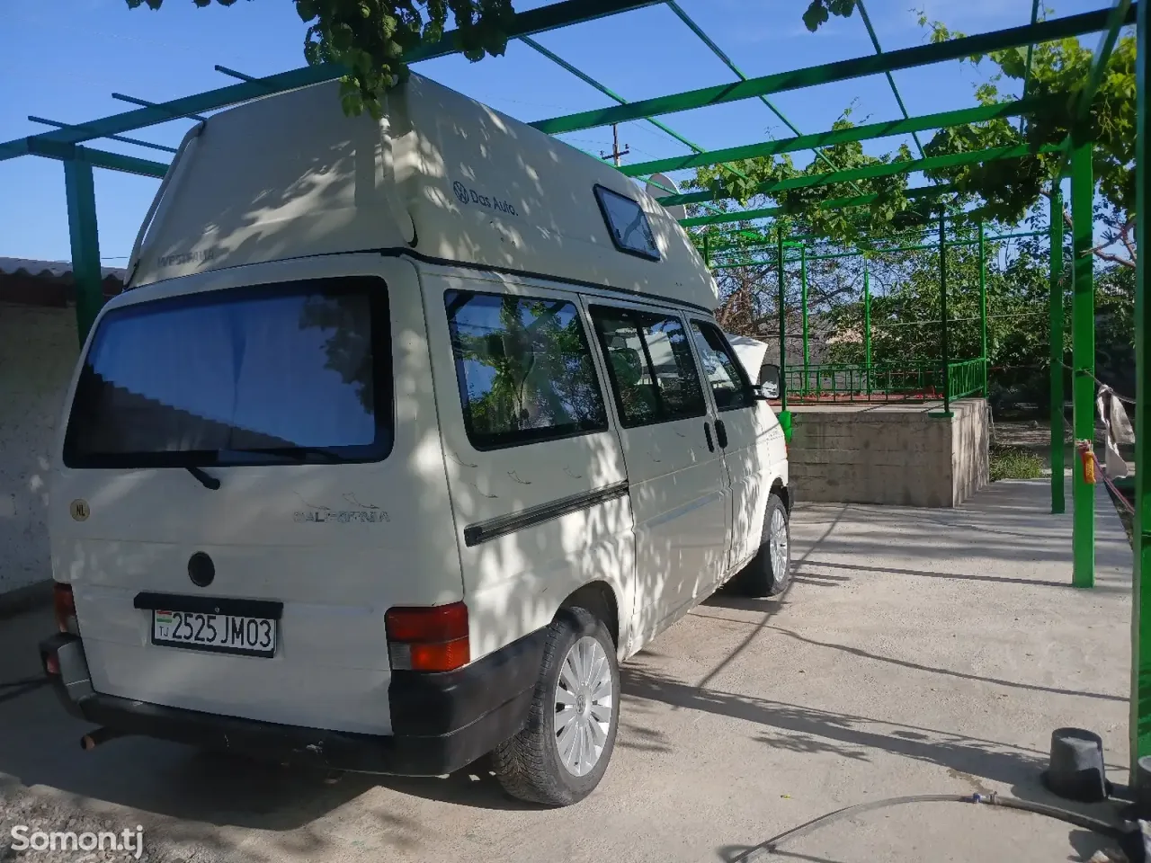 Volkswagen California 1992 · 2.4 MT