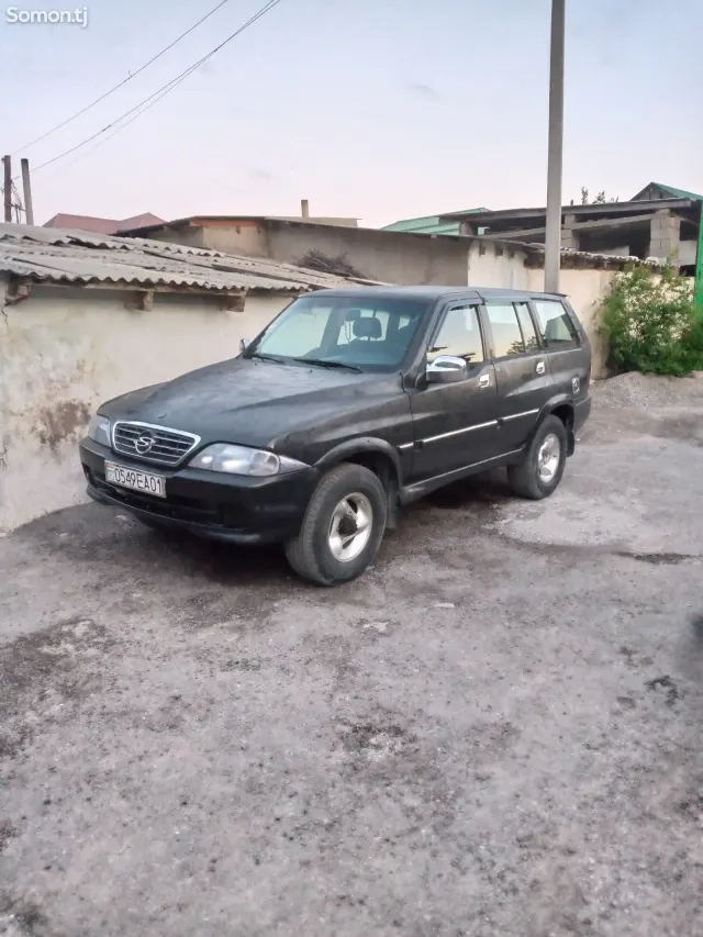 Ssang Yong Musso 1999 · 2.9 MT