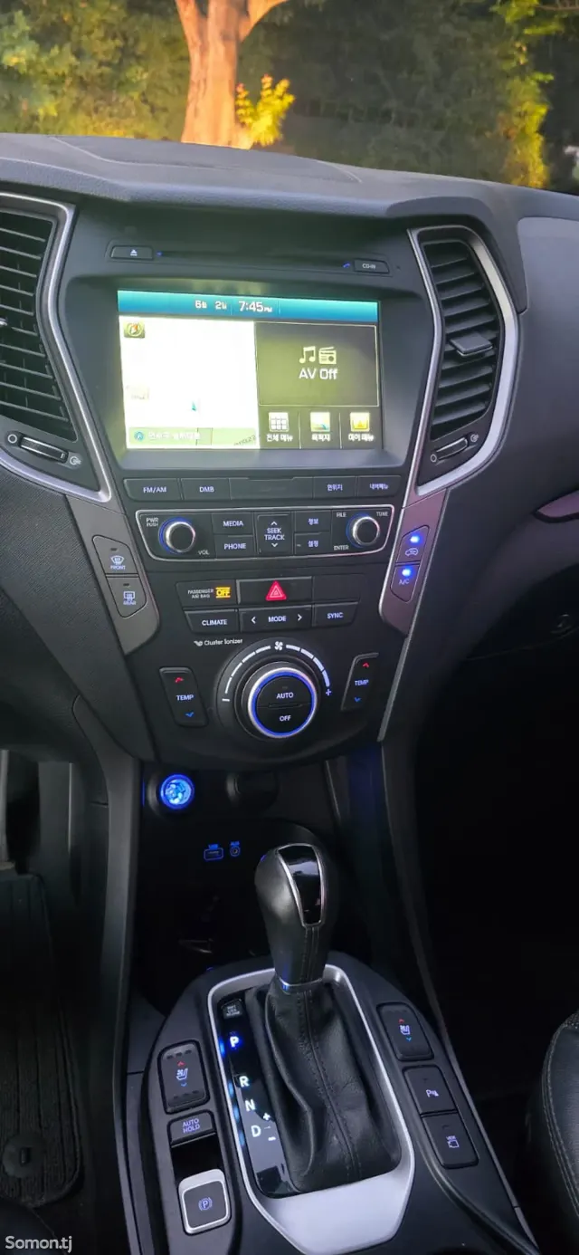 Hyundai Santa Fe 2016 · 2.2 AT