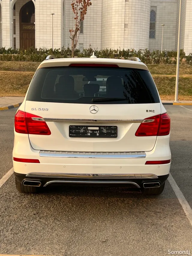 Mercedes-Benz GL class 2014 · 4.7 AT
