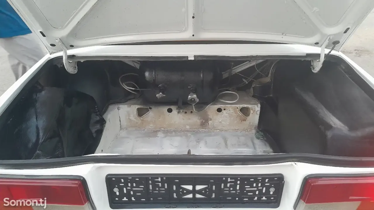 Lada (ВАЗ) 2107 2007 · 1.6 MT