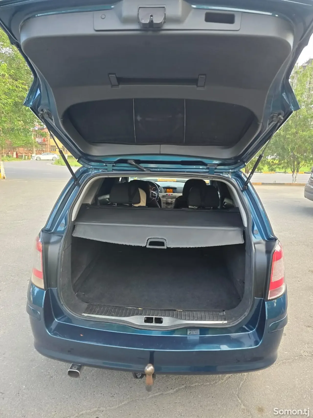 Opel Astra H 2008 · 1.6 MT