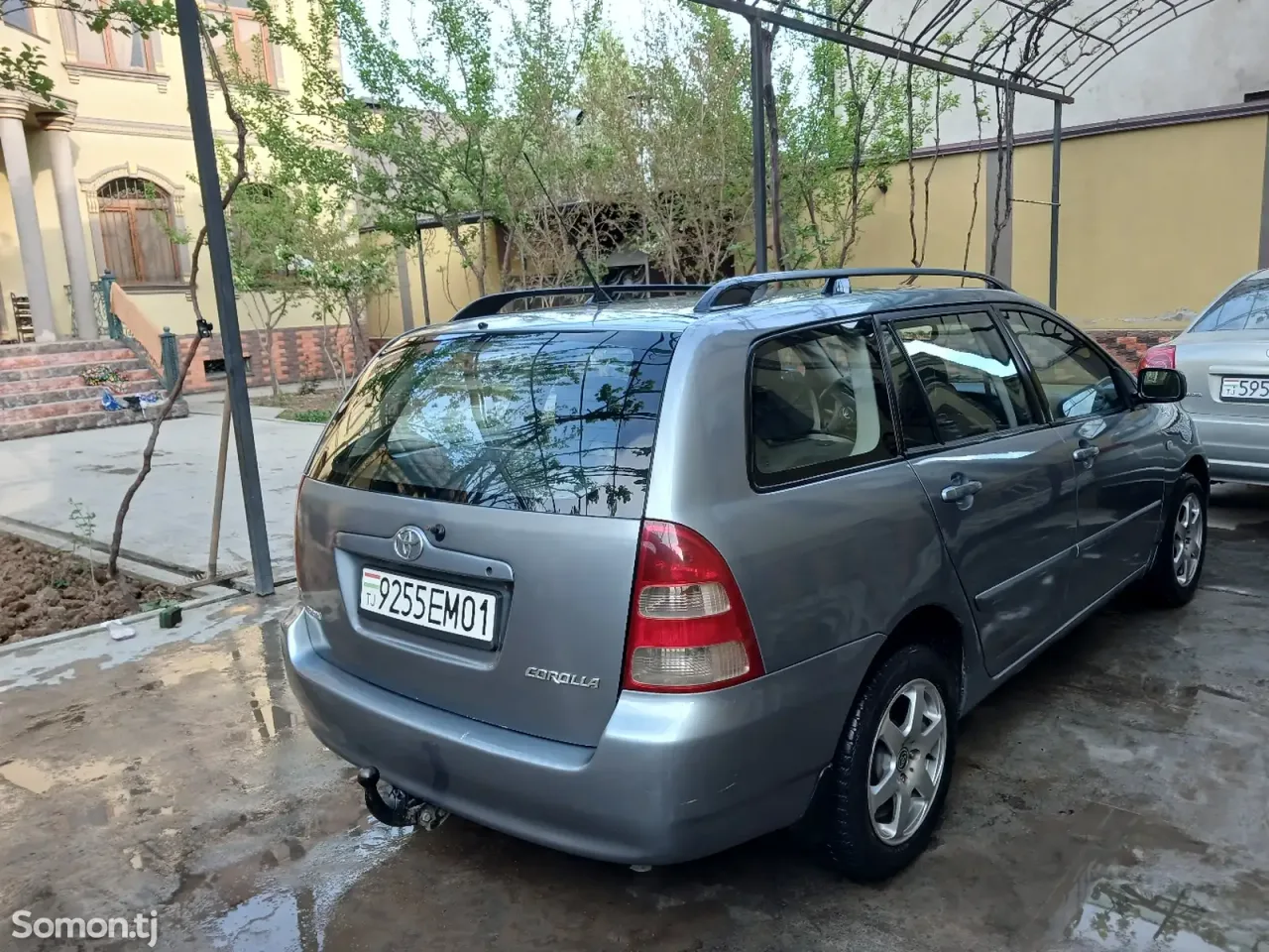 Toyota Corolla 2004 · 1.6 MT