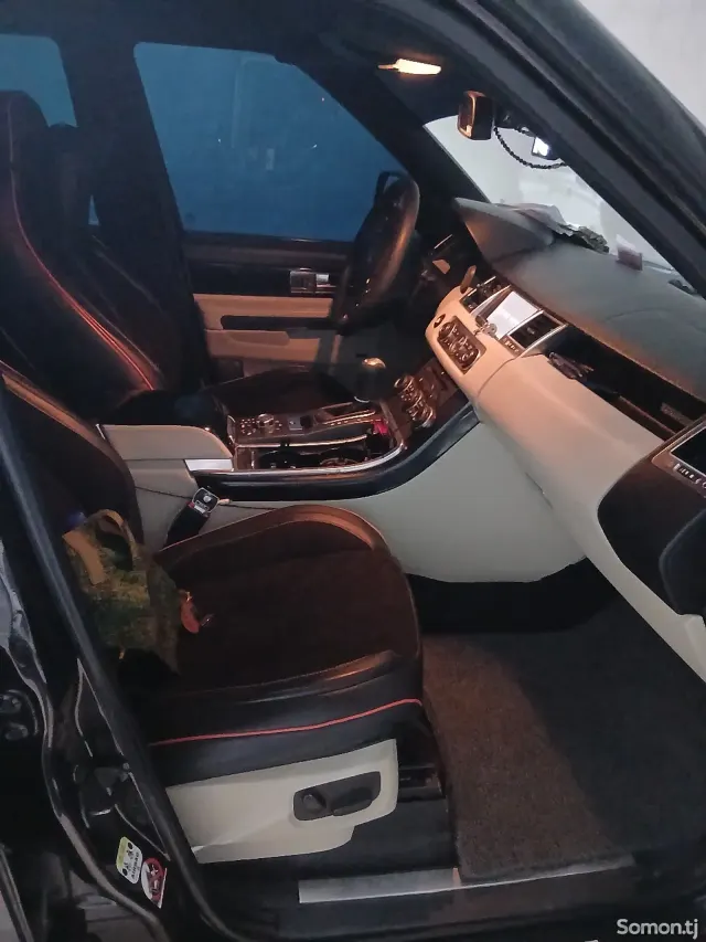 Land Rover Range Rover Sport 2012 · 3.0 AT