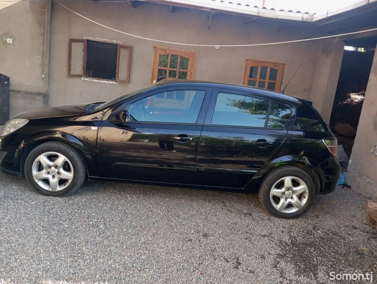 Opel Astra H 2008 · 1.6 MT