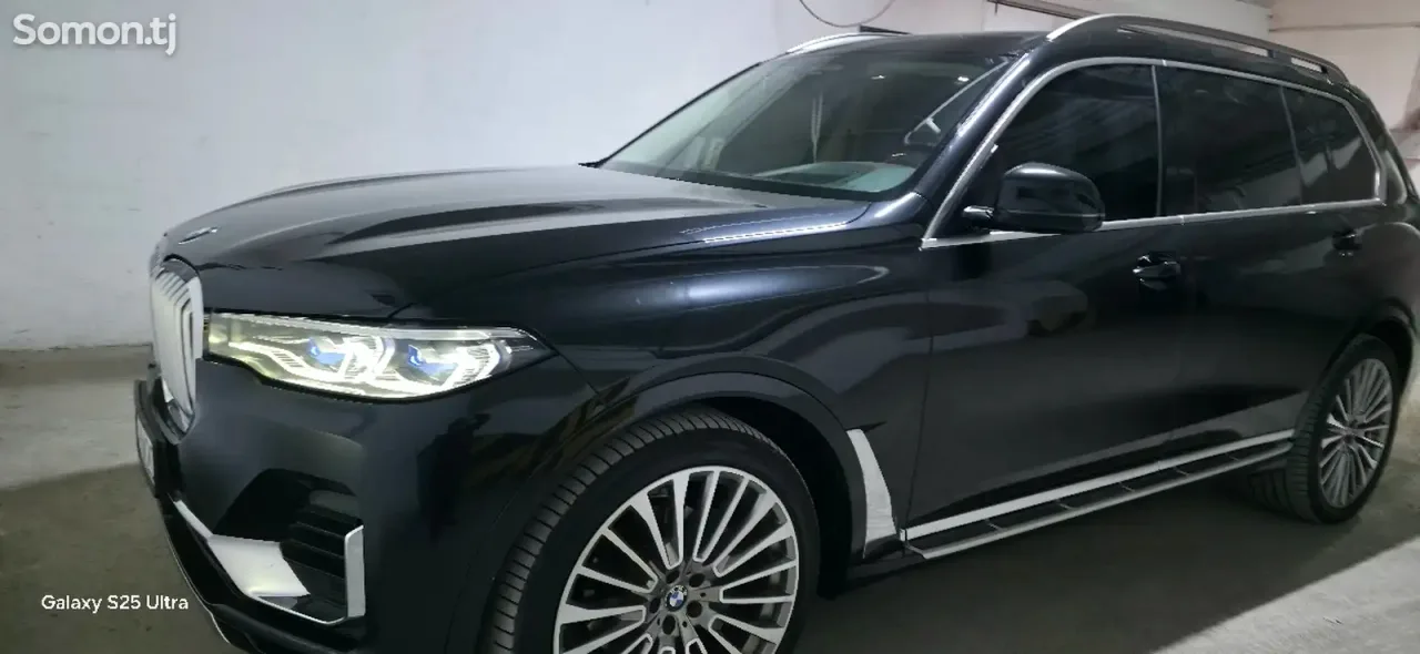 BMW X7 2020 · 3.0 AT