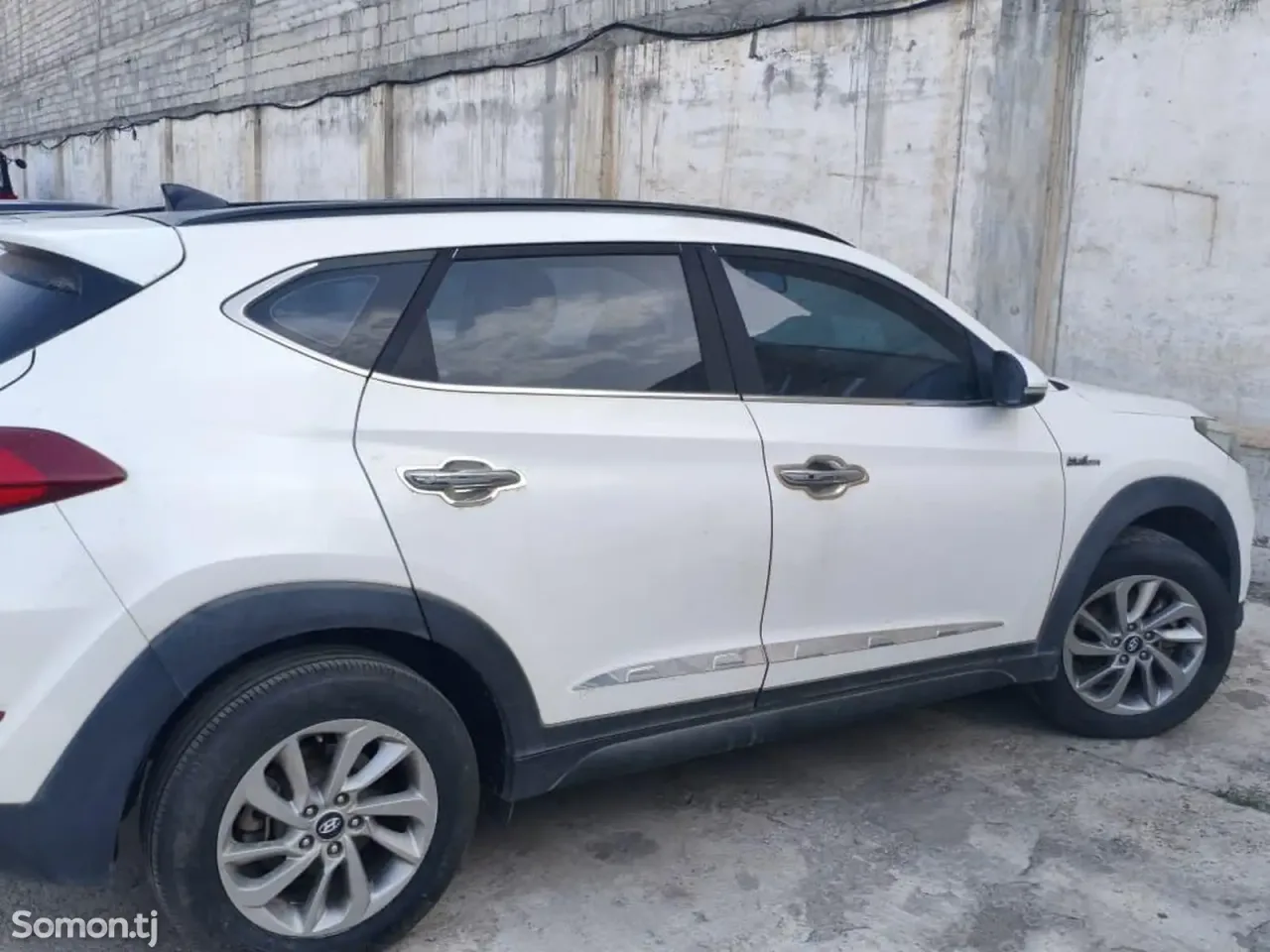 Hyundai Tucson 2016 · 1.6 AT