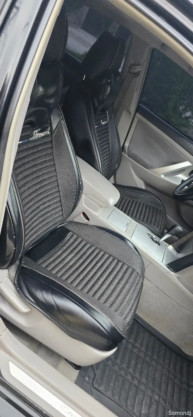 Toyota Camry 2011 · 2.5 AT