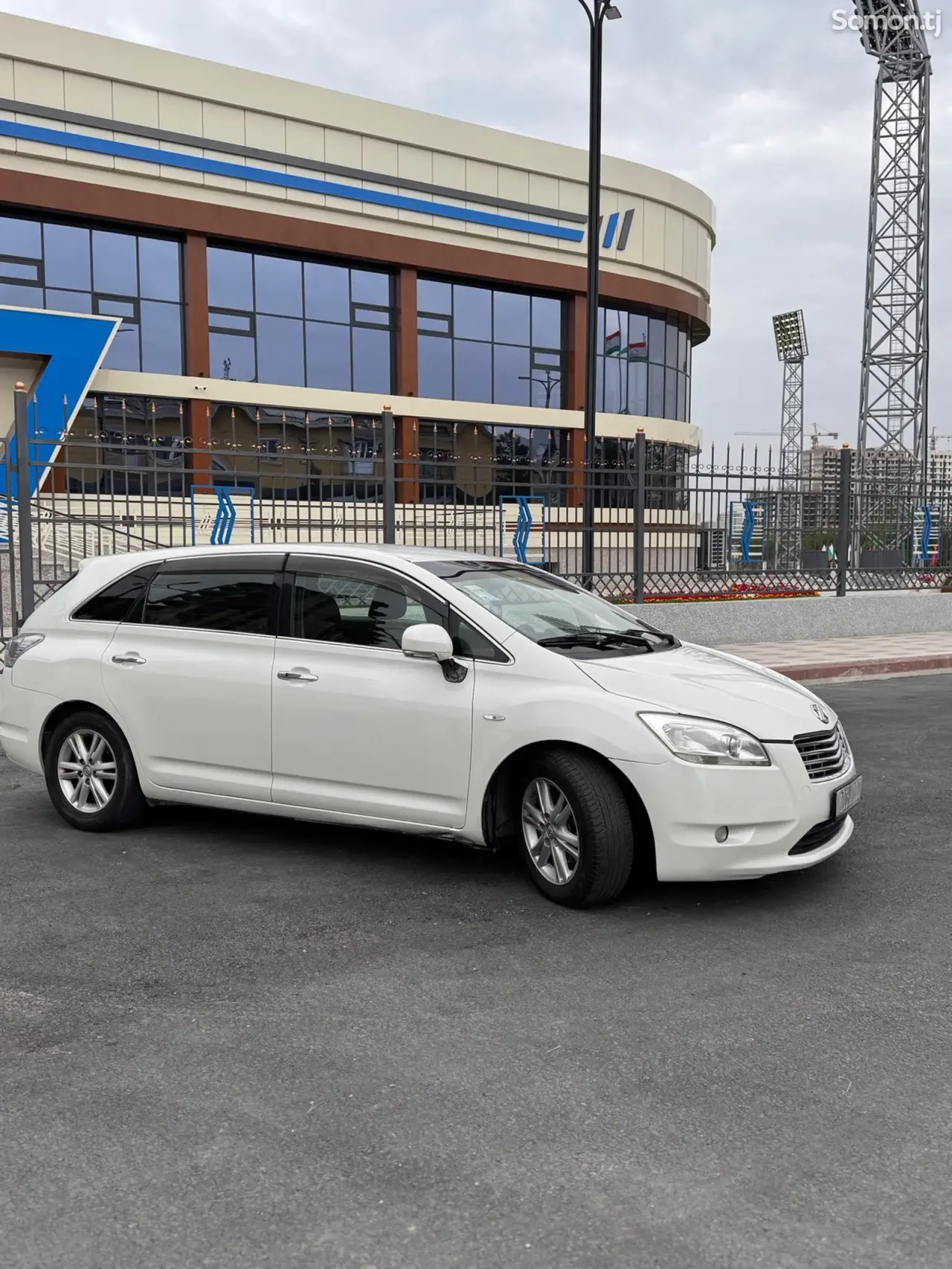 Toyota Mark X ZiO 2008 · 2.4 AT