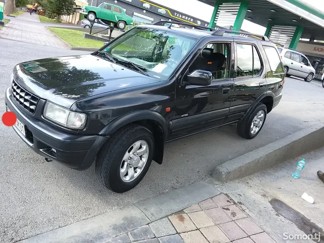 Opel Frontera 2001 · 2.2 MT