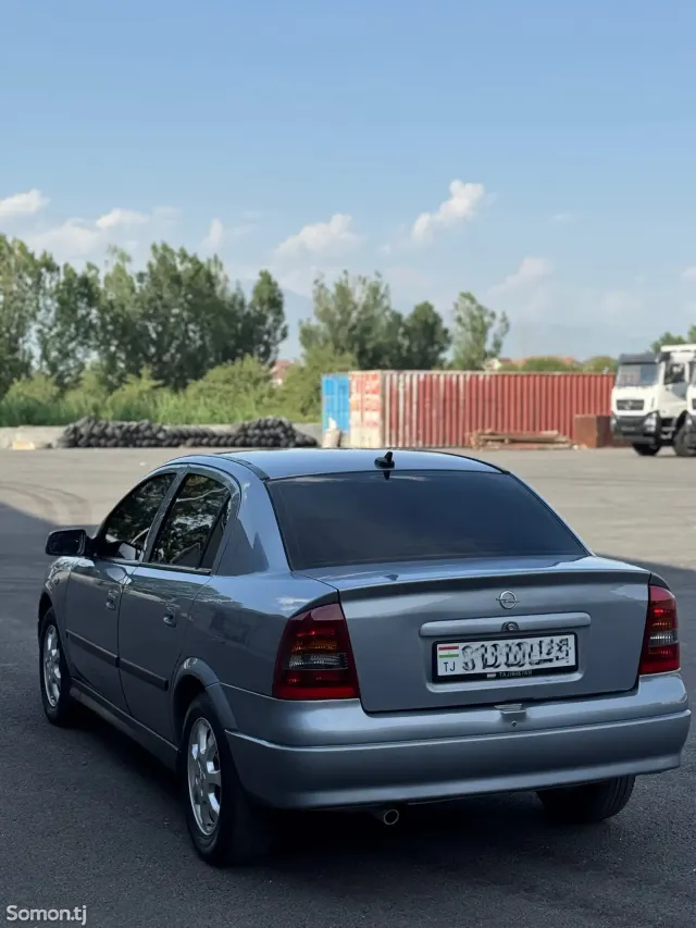 Opel Astra G 2003 · 1.6 AT