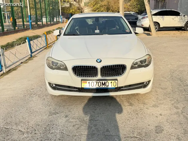 BMW 5 series 2011 · 3.0 AT