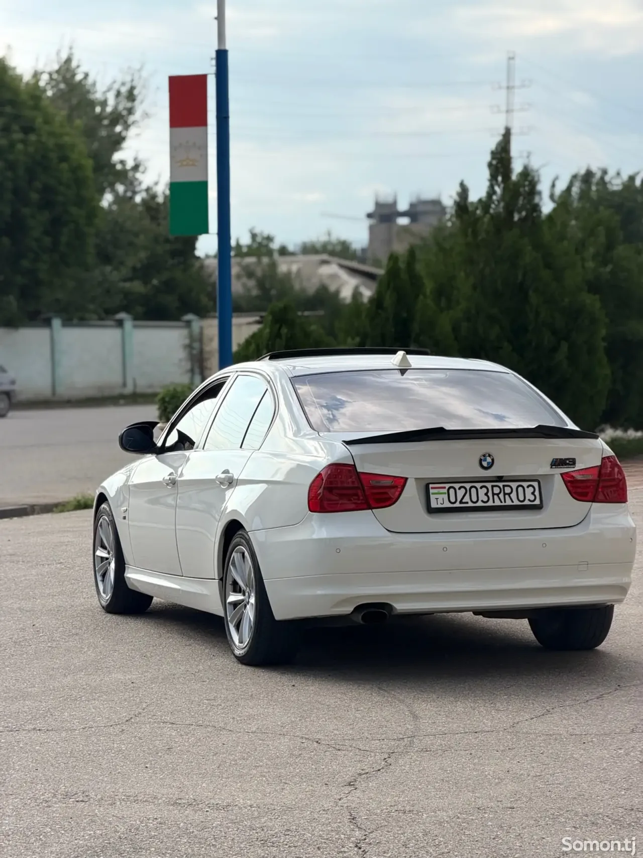 BMW 3 series 2010 · 2.0 AT