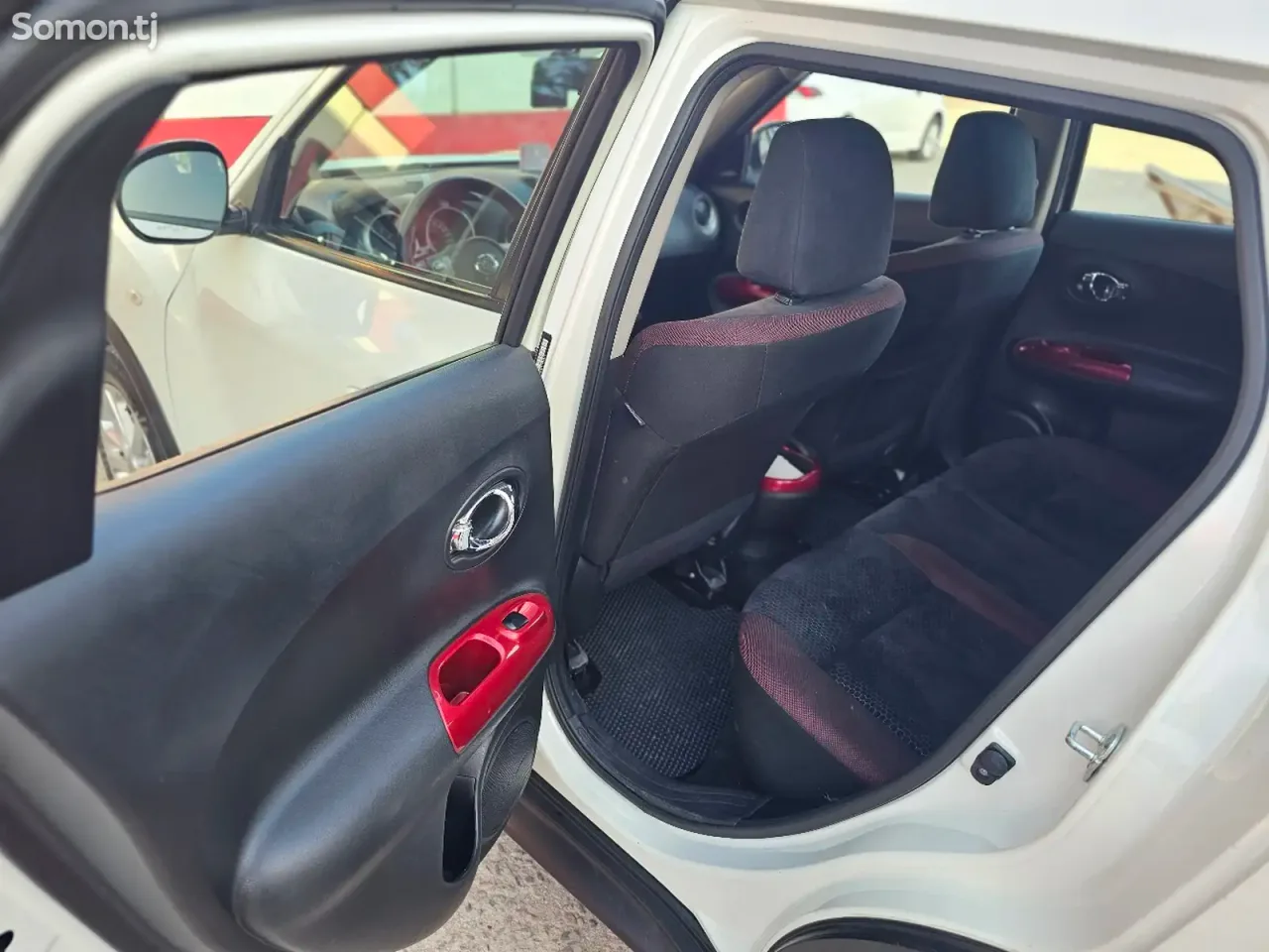 Nissan Juke 2014 · 1.5 AT