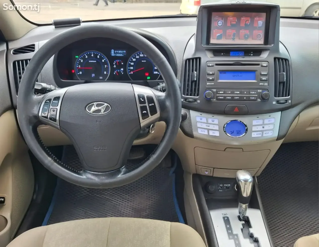 Hyundai Avante 2010 · 1.6 AT