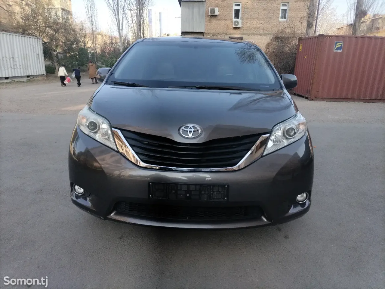 Toyota Sienna 2014 · 3.5 AT
