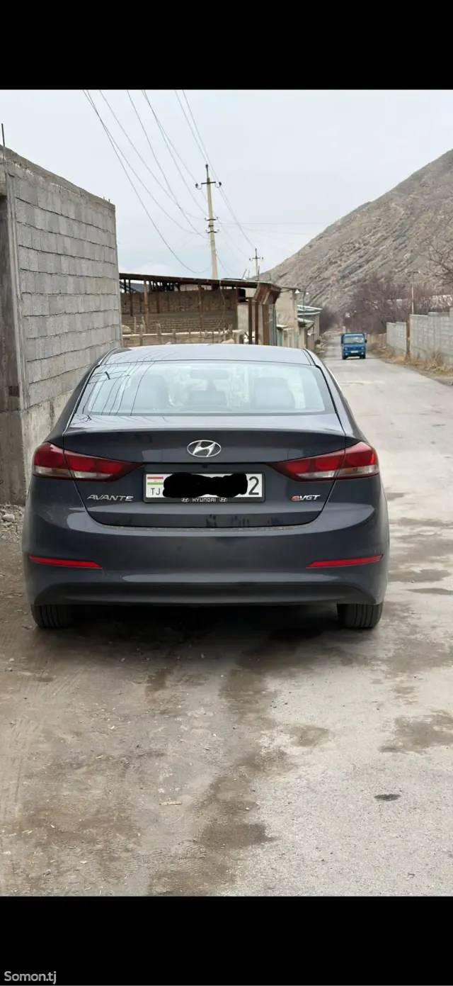 Hyundai Avante 2016 · 1.6 AT