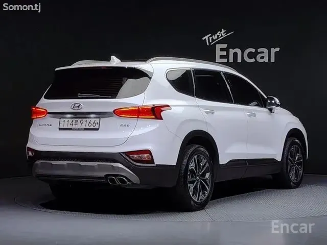 Hyundai Santa Fe 2018 · 2.2 AT