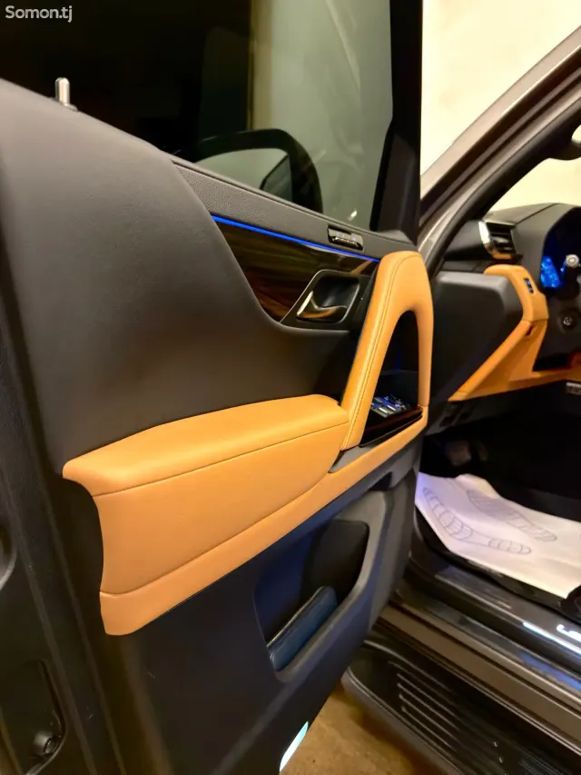 Lexus LX series 2022 · 3.5 AT