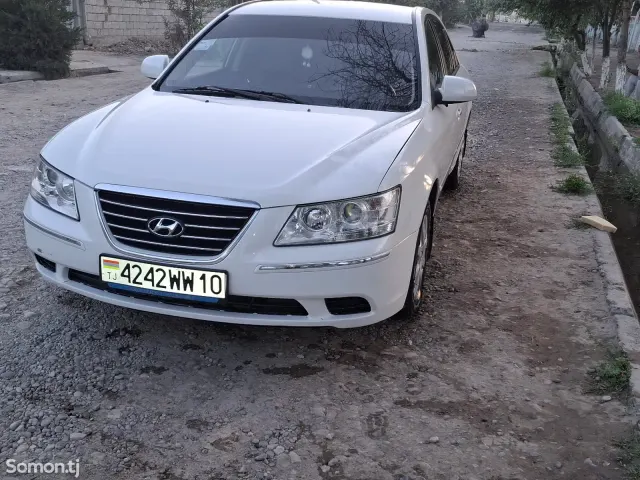 Hyundai Sonata 2009 · 2.0 AT