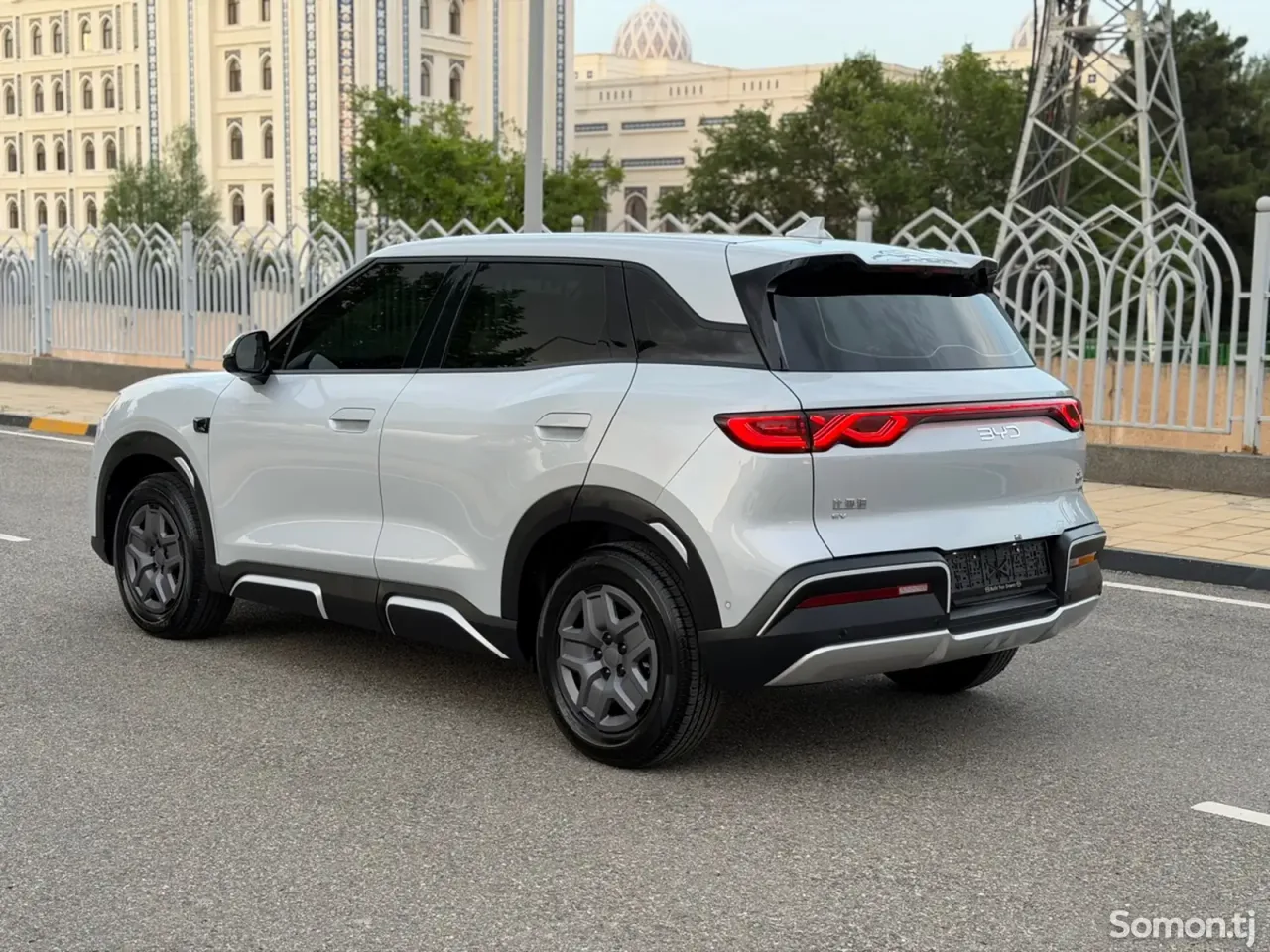 BYD Yuan Up 2025 · AT