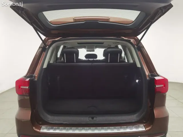 Roewe RX8 2018 · 2.0 AT
