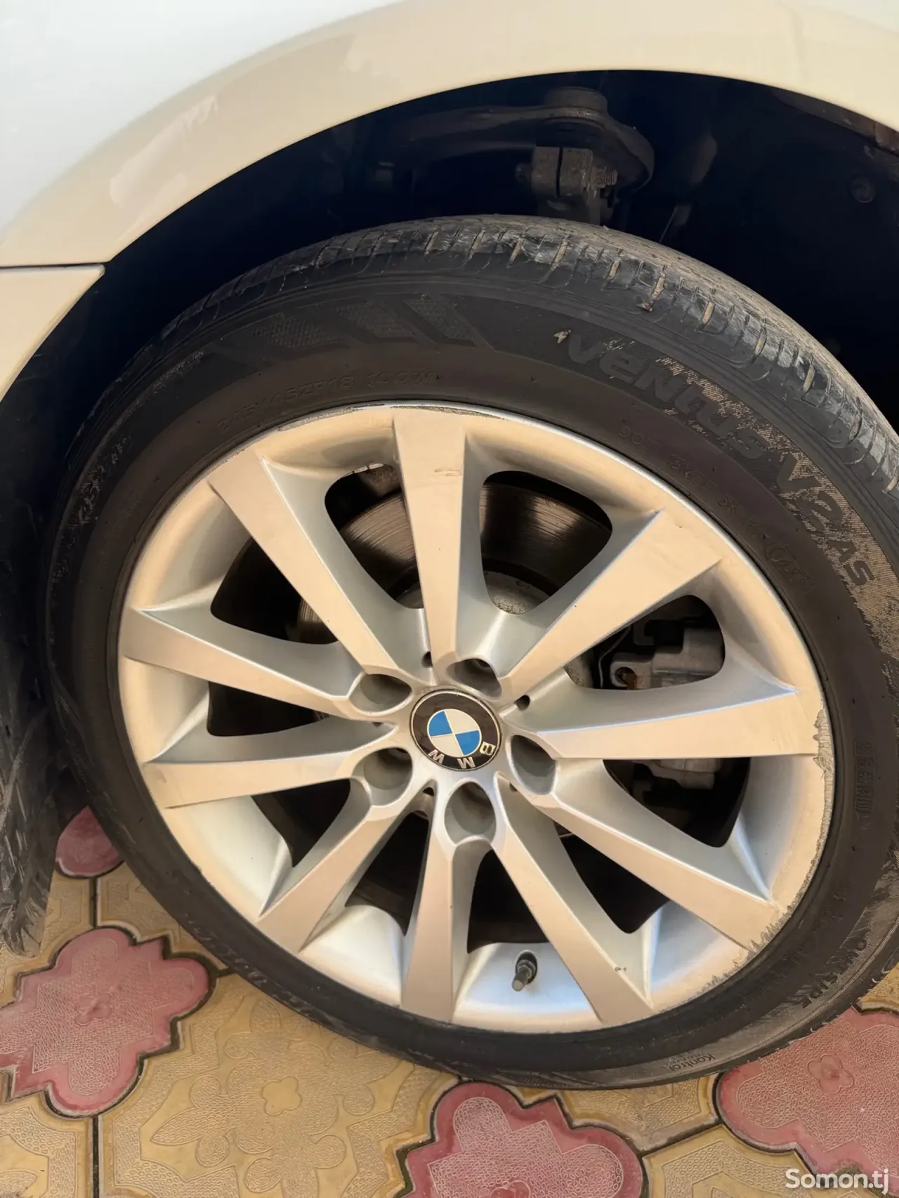 BMW 5 series 2016 · 2.0 AT
